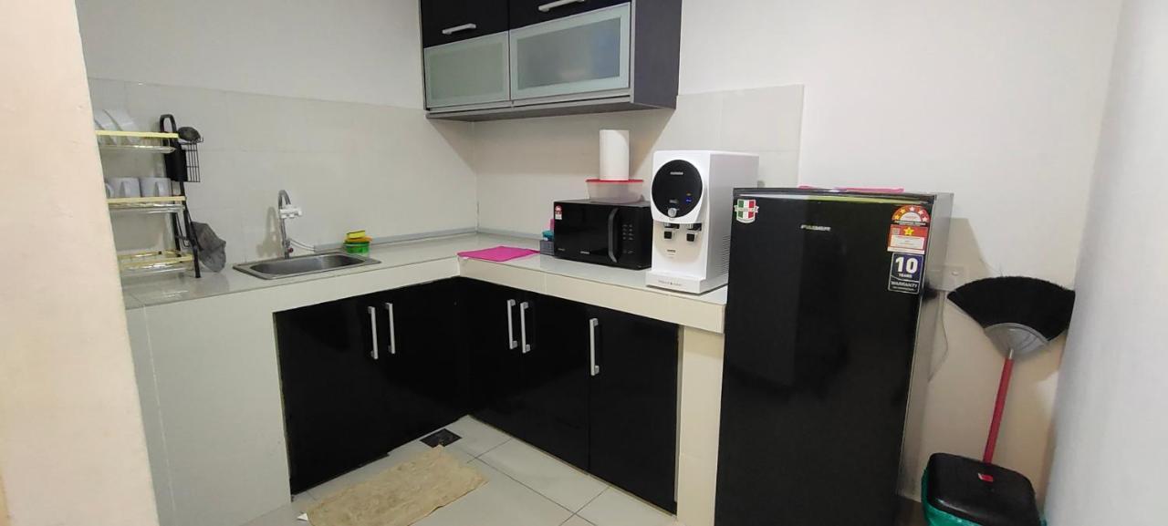2 Rooms Homestay Deviana Wakaf Che Yeh Kota Bharu Exterior photo